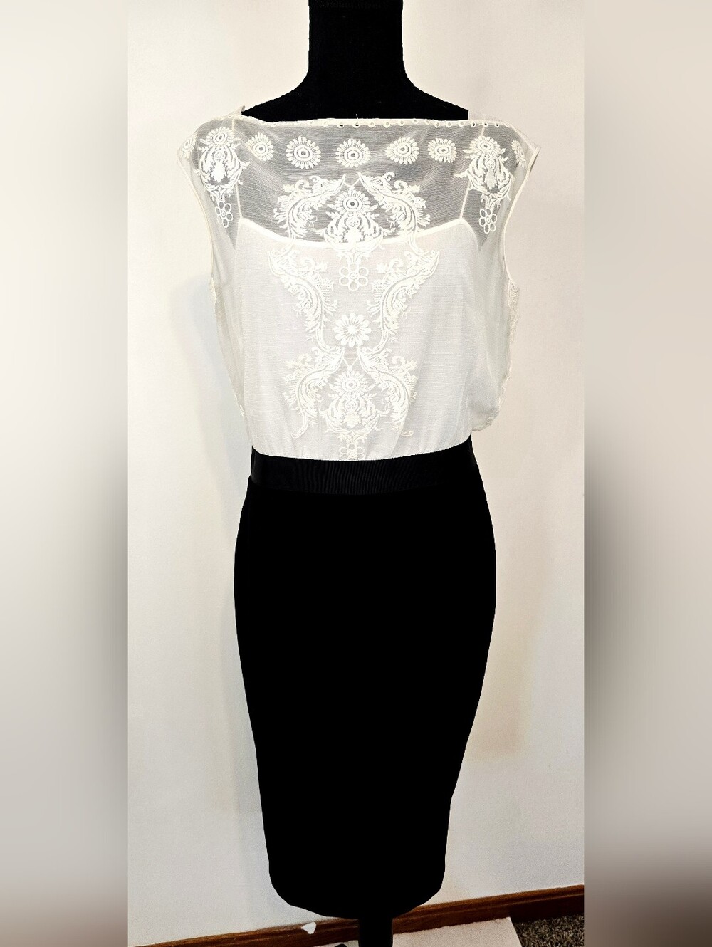 Lauren Ralph Lauren Sheath Dress Embroidered Illusion Lace Cocktail Midi Classic